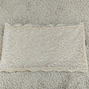 Nude lace bandeau